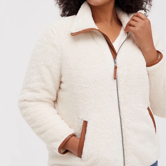 Torrid Faux Shearling Contrast Trim Ivory Zip Front Jacket - Picture 11 of 13